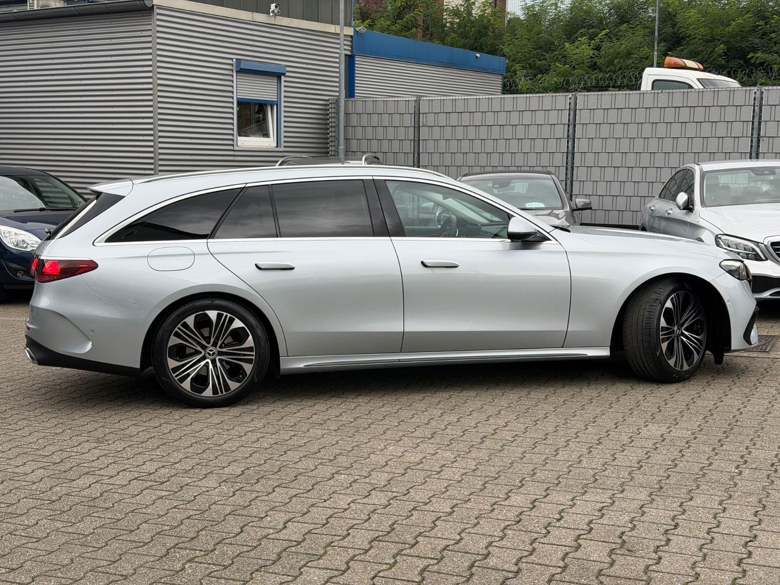 Mercedes-Benz E 220 E T-Modell E 220 d Avantgarde Advanced imagem 3