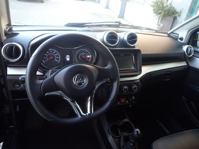 Fahrzeugabbildung Aixam Crossline S9 Rückfahrkamera Bluetooth Radio Elek