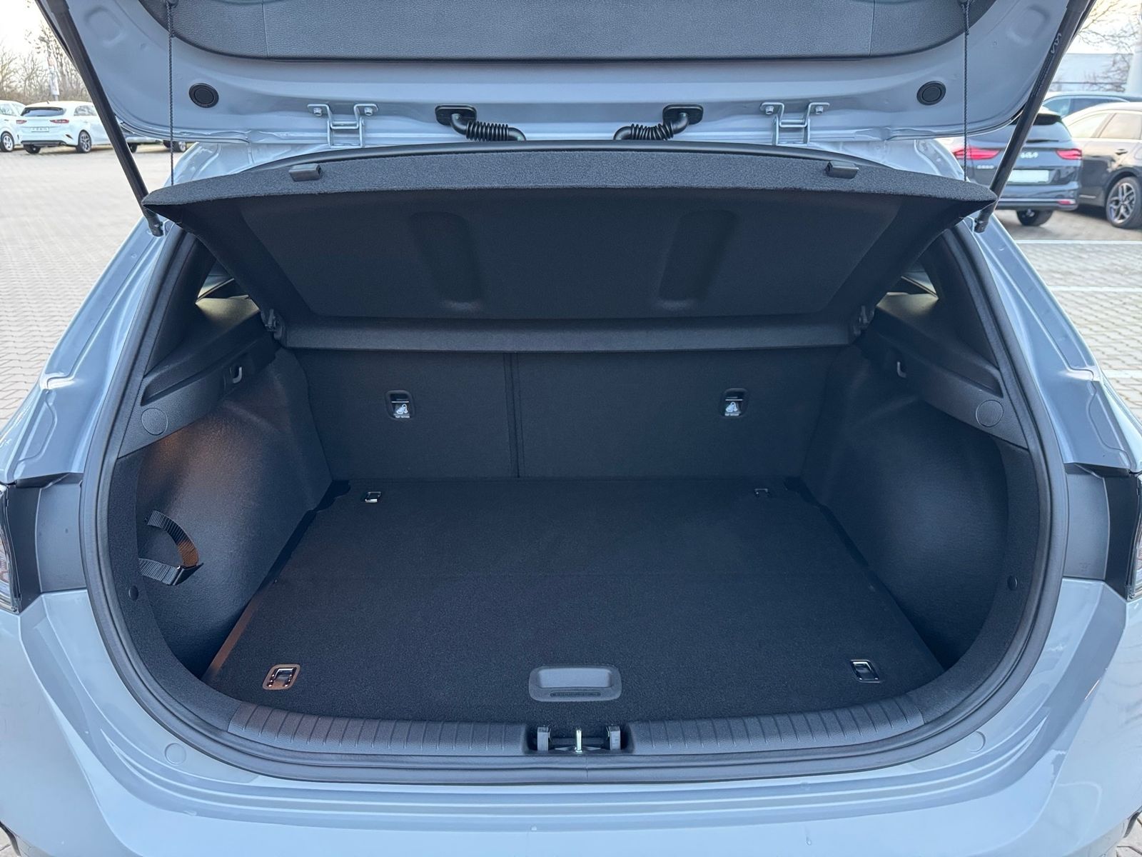 Fahrzeugabbildung Kia CEED_5 1.0T 100 NIGHTLINE STD