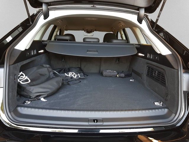 Fahrzeugabbildung Audi A6 Avant advanced 50TFSIe HD-Matrix StdHz AHK