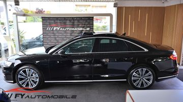 Audi A8 - 4