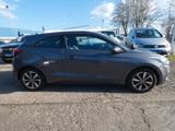 Hyundai i20 1.2 62kW Passion - Hyundai i20 mit Benzin-Antrieb: Grau