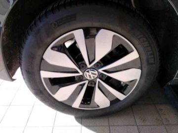 Volkswagen Golf - 9