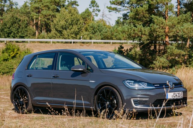 Volkswagen e-Golf Top Ausstattung ACC CCS AID FLA MFL