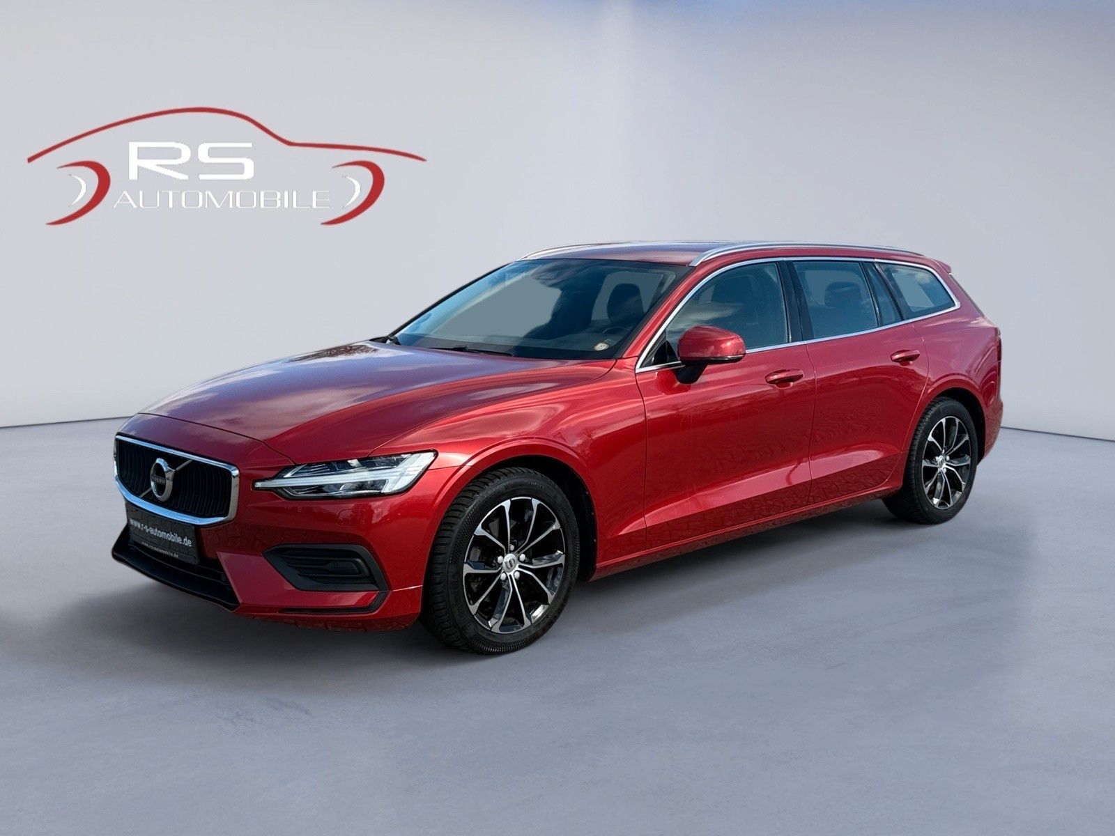 Volvo V60 Kombi Momentum Pro