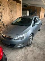 Opel Astra J 1,4 Benziner 140ps - Opel Astra: 140