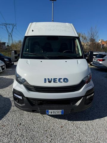 Iveco Daily 3.0 HPT Passo lungo ruota gemellata 