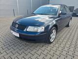 Volkswagen Passat-RENTNERFAHRZEUG 1 HAND - gebrauchte VW Passat aus dem Jahr 1997