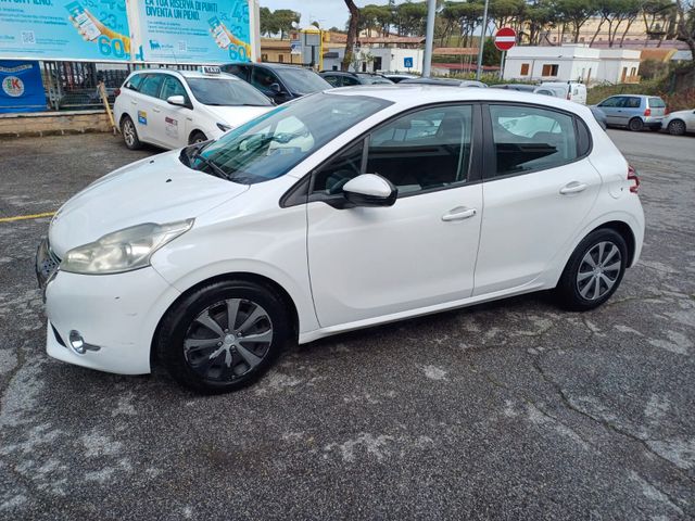 Peugeot 208 1.4 HDi 68 CV 5 porte Active