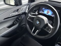 Fahrzeugabbildung BMW 220i Active Tourer -- M Sport/ ACC/ AHK/ HeadUp