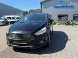 Ford S-Max Titanium Navi/Spur/PDC/Tempomat - Ford S-Max mit Diesel-Antrieb: Kombi