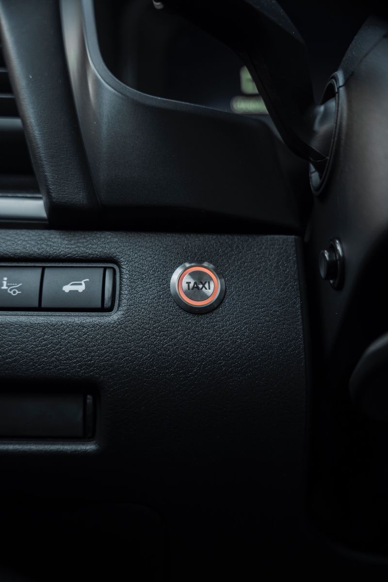 Fahrzeugabbildung Nissan Qashqai Tekna e-Power TAXI inkl. Taxiumbau, Lede