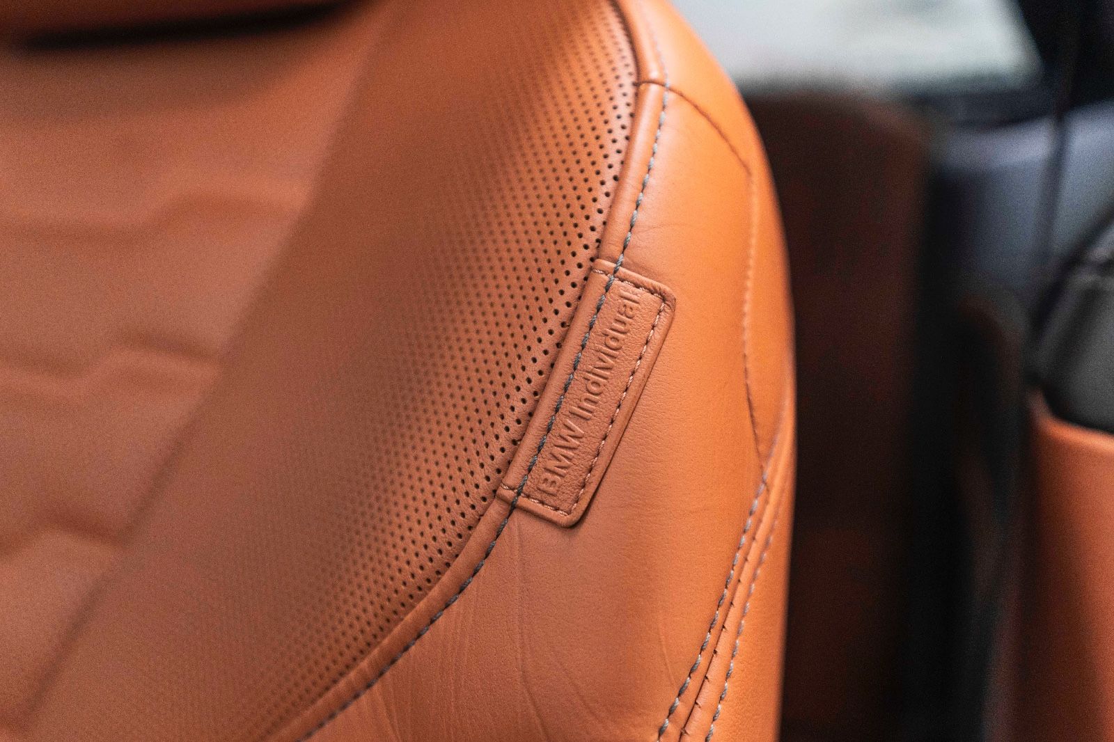 Fahrzeugabbildung BMW M850i xDrive Coupe HUD H&K 360° LASER INDIVIDUAL