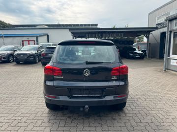 Volkswagen Tiguan - 8