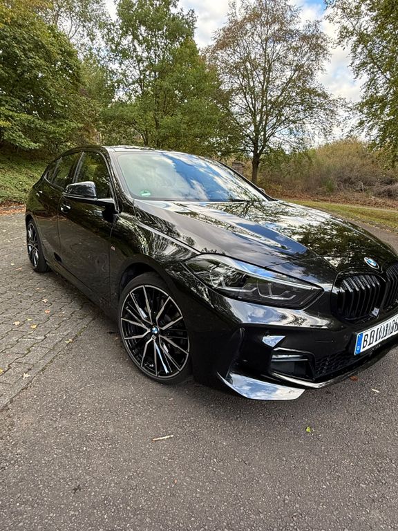 Image of BMW 120