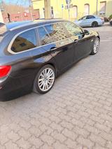 BMW 535d xDrive Touring A Luxury Line Luxury Line - BMW 535 in Berlin