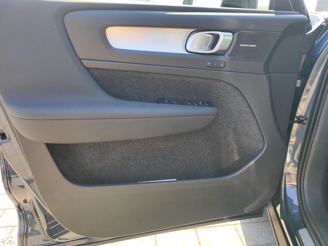 VOLVO XC 40 (Bild 16 von Array)
