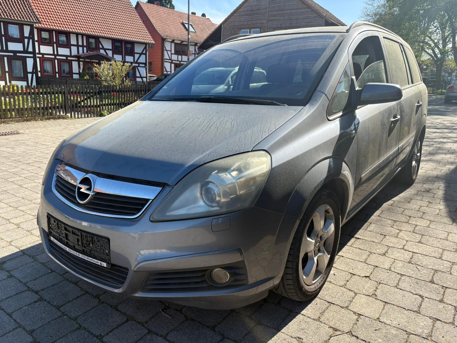 Opel Zafira 1.8 Cosmo