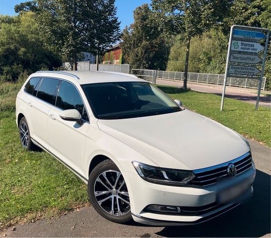 Volkswagen VW Passt 1,5 Highline Weiß TOP!!!! Mit Anh...