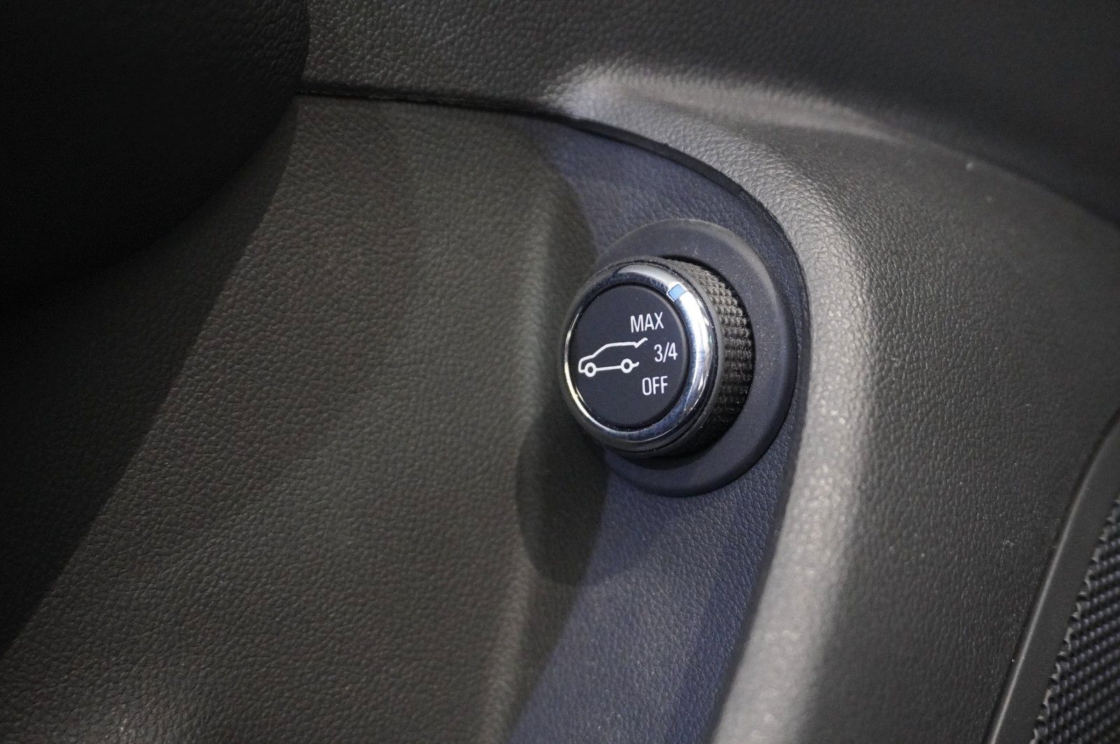 Fahrzeugabbildung Opel Insignia B ST 2.0D ELEGANCE NAVI/LED/KAMERA/PANO