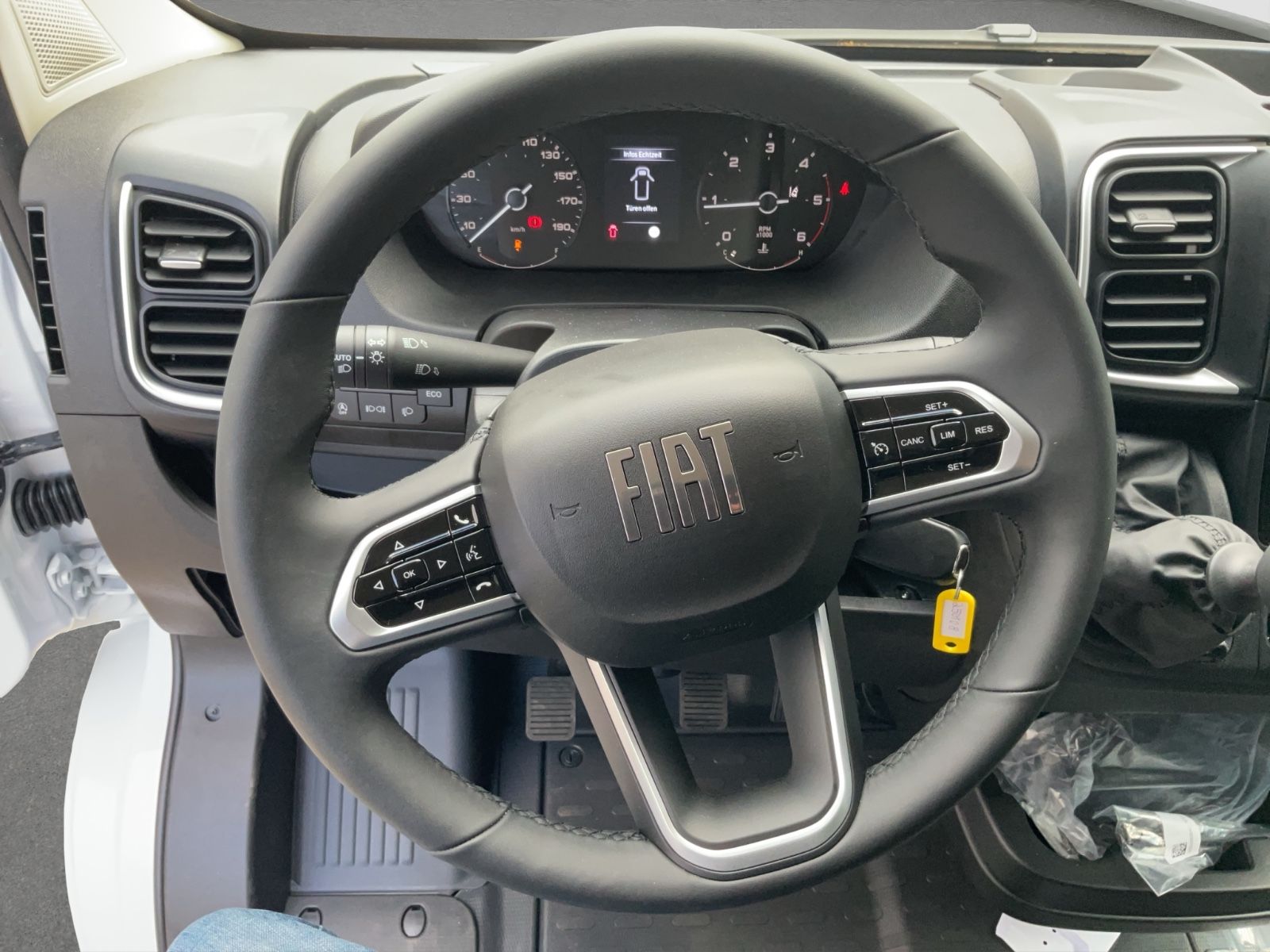 Fahrzeugabbildung Fiat Ducato L2H1 120 MJ Komfortsitz Kamera Klima