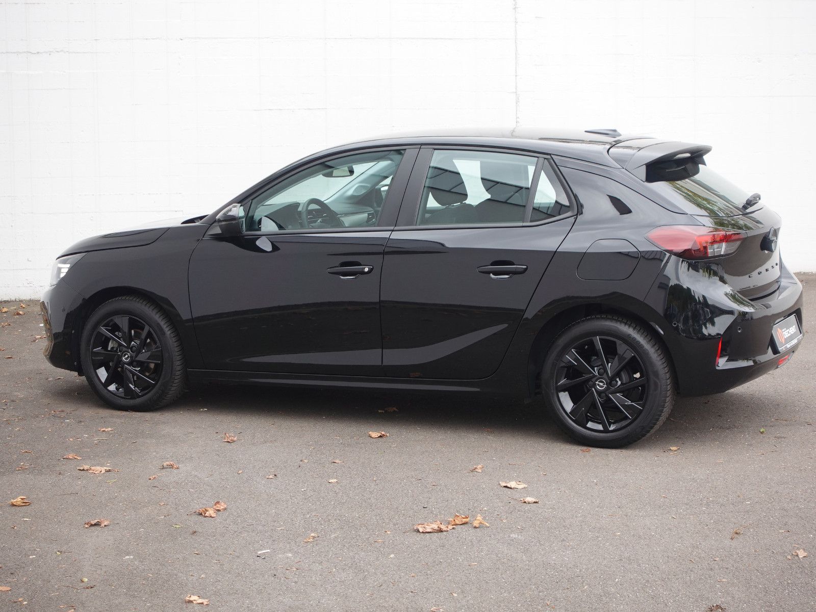 Fahrzeugabbildung Opel Corsa 1.2 Allwetter,Sitzh.,PDC,LED,Kamera,DAB