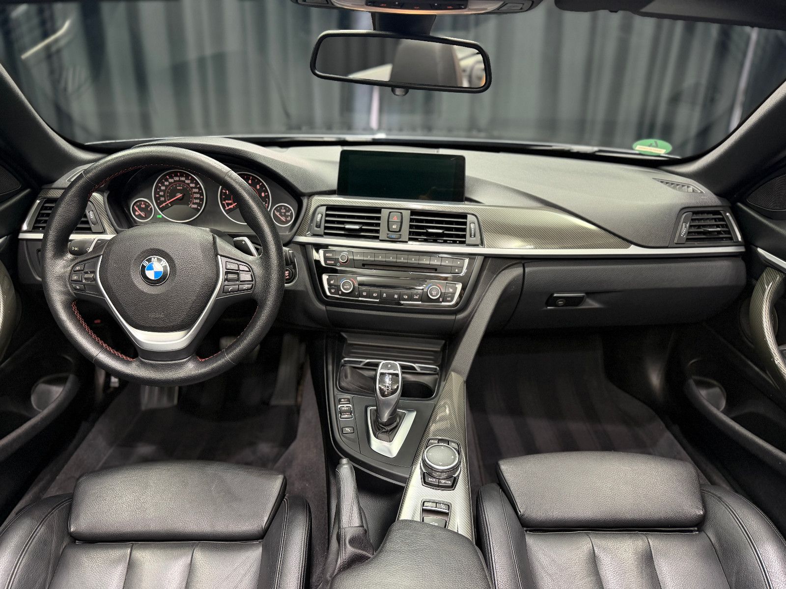 Fahrzeugabbildung BMW 428I Cabrio xDrive|M-Paket|LEDER|HIFI|KAMERA