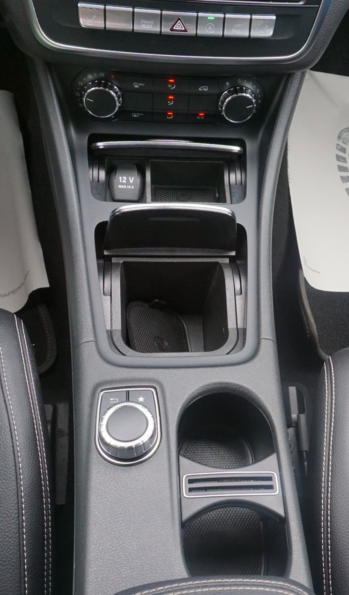 Fahrzeugabbildung Mercedes-Benz A 180d AMG Line T.Leder,LED, Navi,SH,PDC