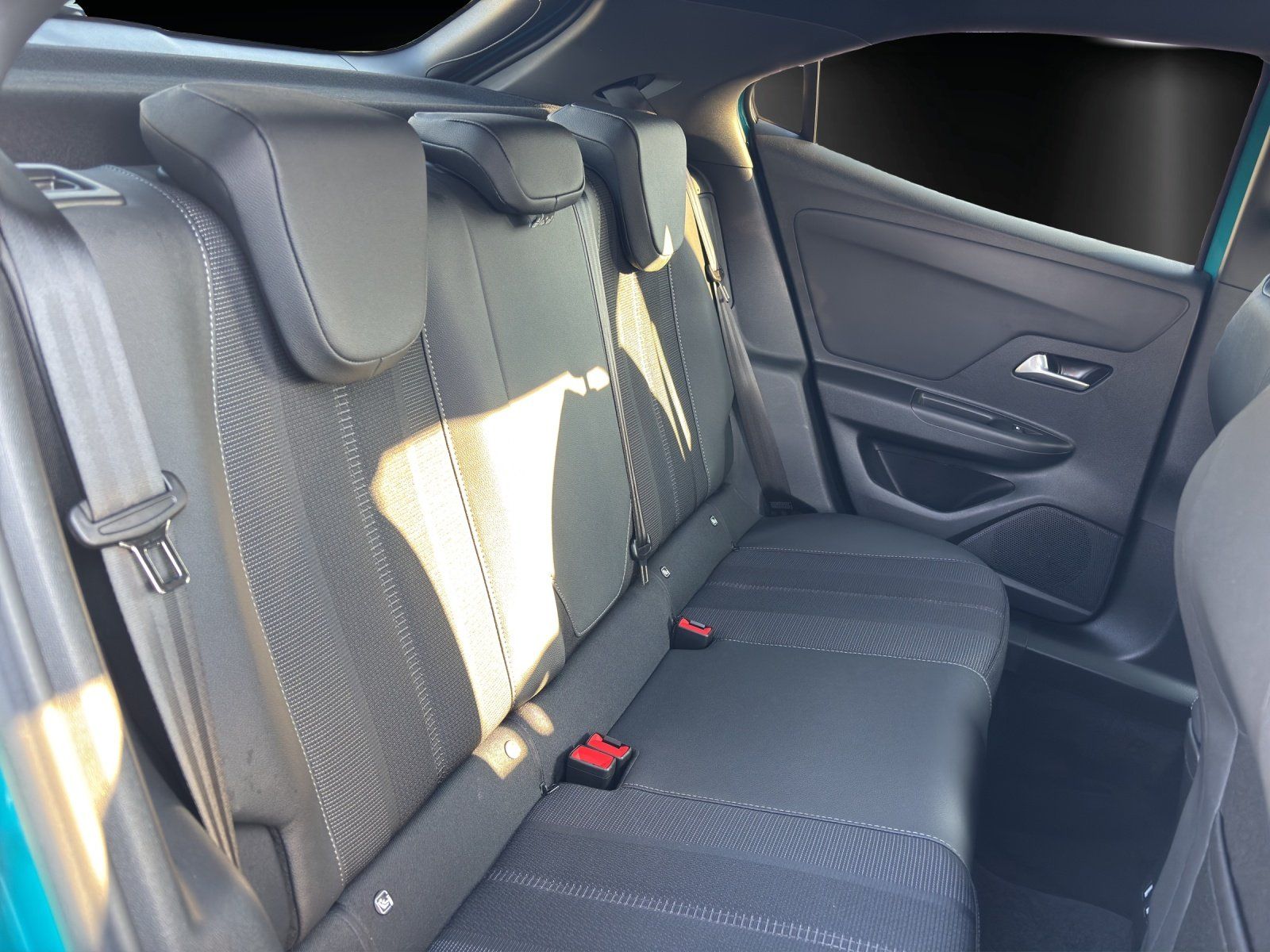 Fahrzeugabbildung Opel Mokka 1.2 TurboGS Automatik RFK S/S MFL Tempomat
