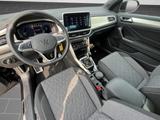Volkswagen T-Roc Cabriolet 1.5 TSI Move LED+AHK+DCC+ACC+18" - mit Benzin-Antrieb: Beheizbares Lenkrad, mit Klimaautomatik