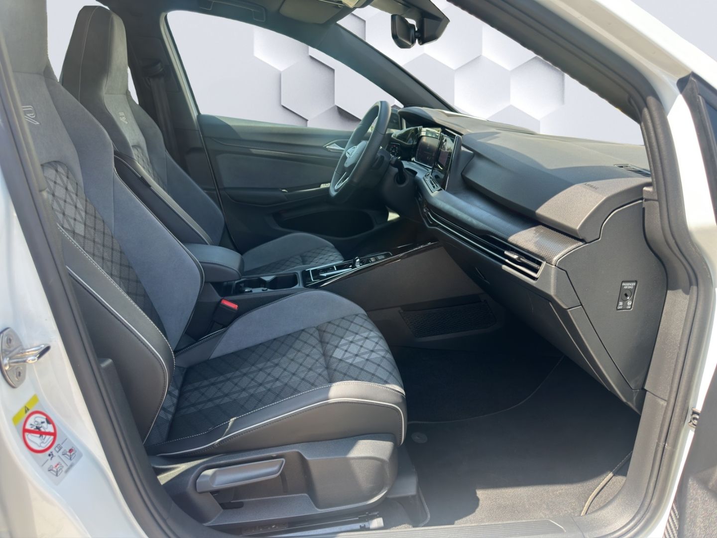 Golf Variant VIII Mildhybrid R-Line 1.5 eTSI DSG