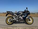 Yamaha YZF-R1 RN12 2005 - Angebote