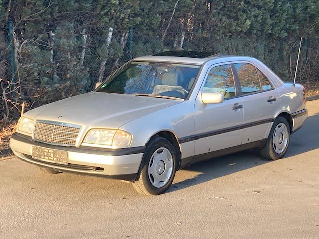 Mercedes-Benz C 180 Classic 