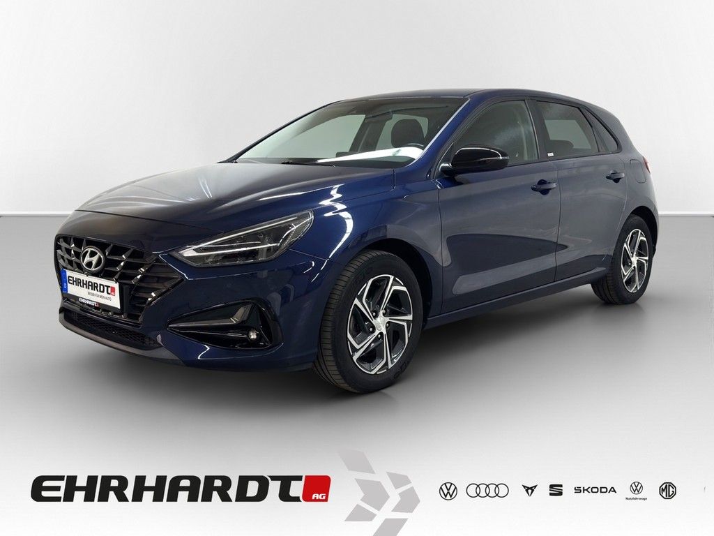 Hyundai i30 1.5 Intro Edition LED*NAV*SHZ*PDC*TEMPO*KAME