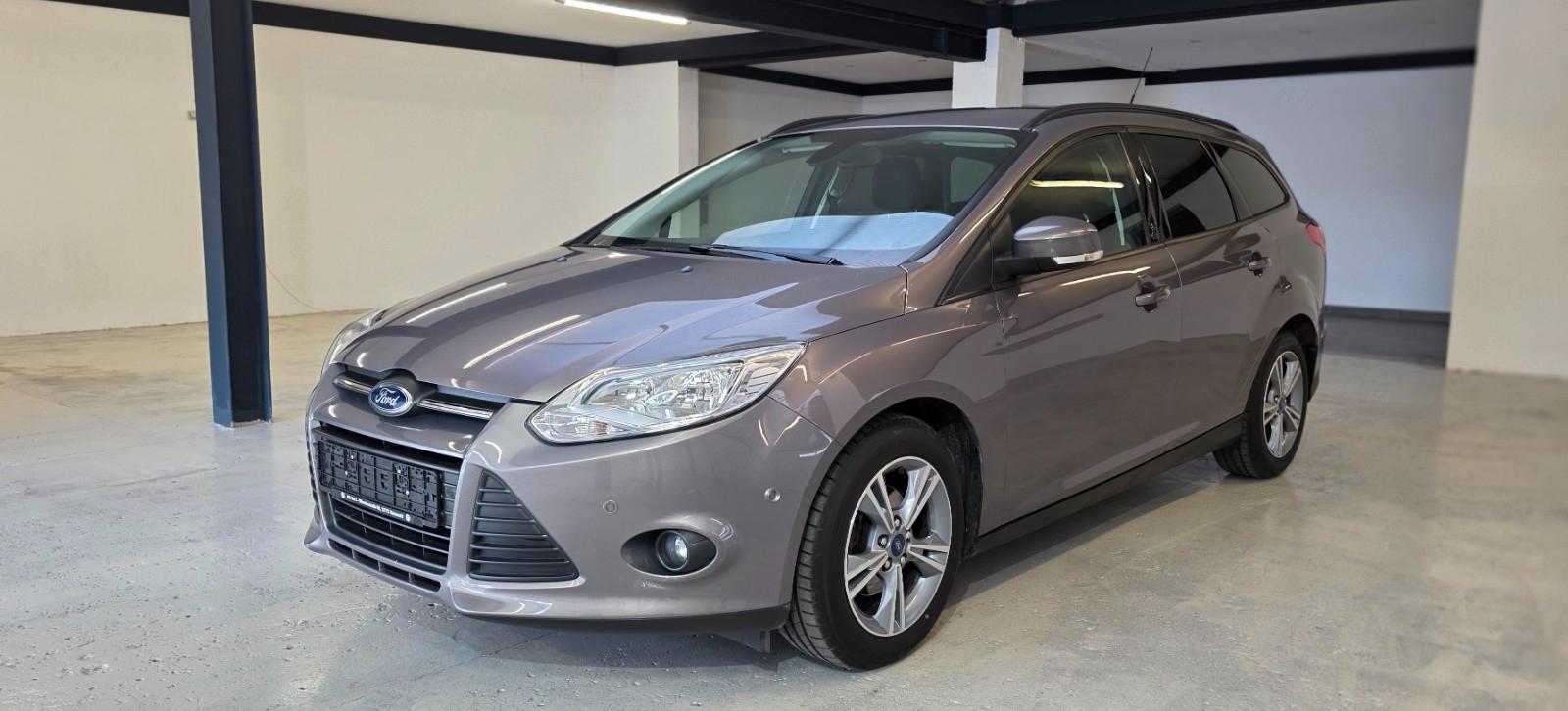 Ford Focus 1.0 Turnier/AHK/SHZ/PDC/NAVI/Scheckheftg.