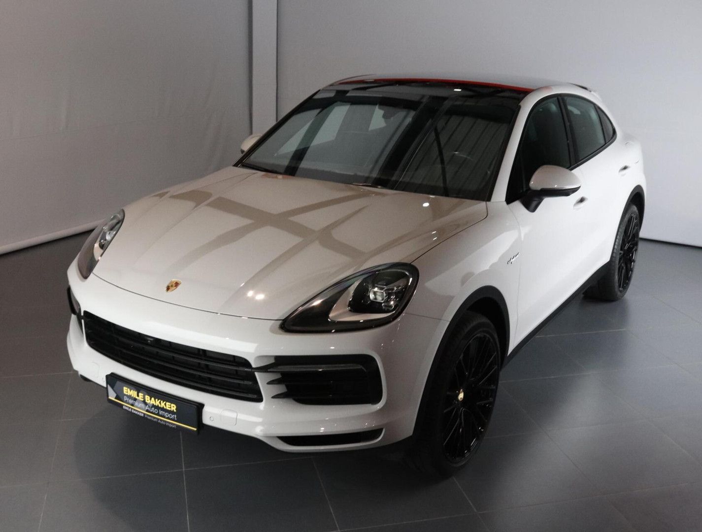 Porsche Cayenne Coupé 3.0 E-Hybrid Pano/Krijtgrijs/Appro imagem 3