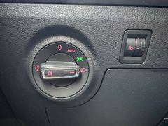 Fahrzeugabbildung Seat Ibiza Style Navi Sitzh. Tempom. Klima. Einparkhi