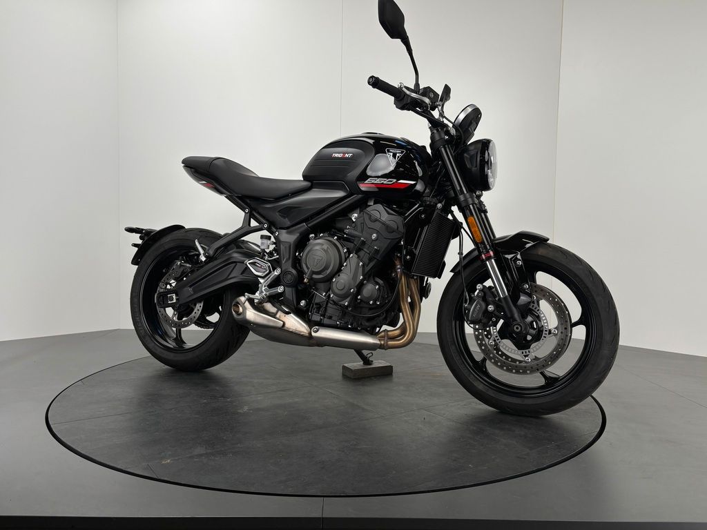 Fahrzeugabbildung Triumph TRIDENT 660 E5+ *TOP-ZUSTAND *QUICKSHIFTER