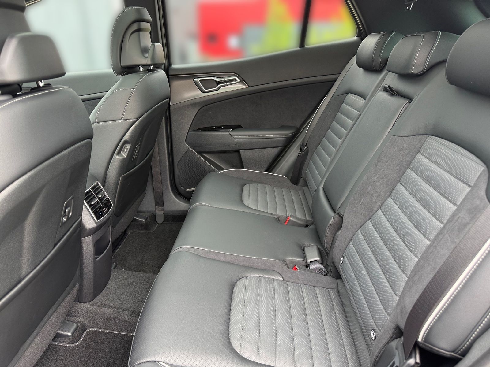 Fahrzeugabbildung Kia SPORTAGE 1.6T AWD DCT GTL DRI GD SOUND