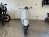Vespa Sprint 125 Justin Bieber limitiert ABS MIA LED - Offers matching your search criteria
