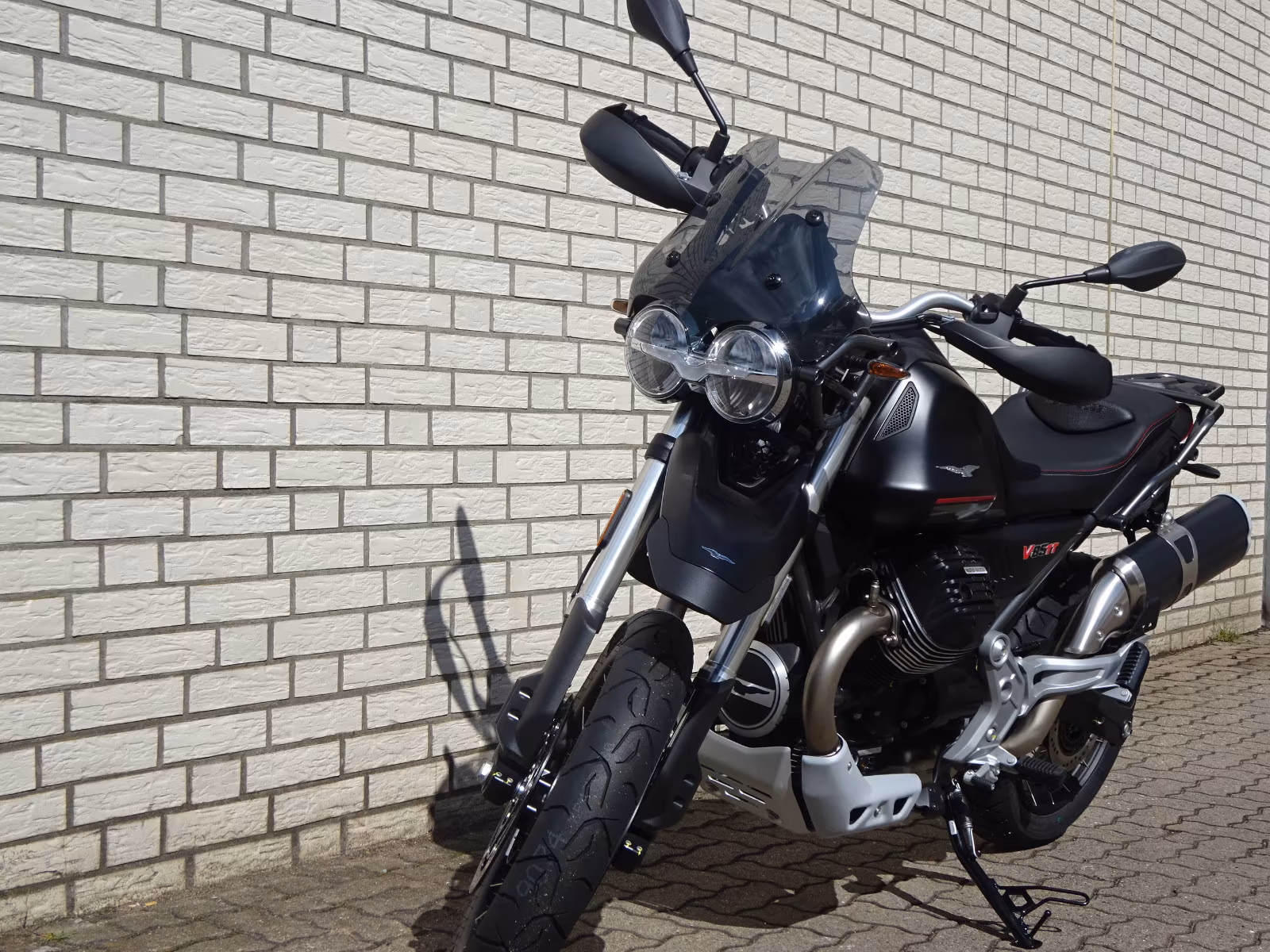 Moto Guzzi V85TT *Tageszulassung*