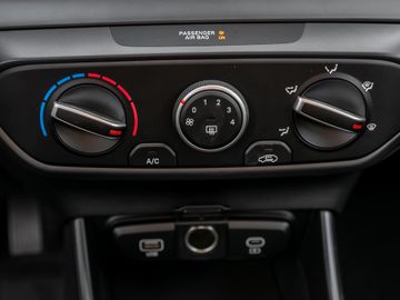 Hyundai Bayon 1.0 Select 2WD Spurhalteassistent Kamera