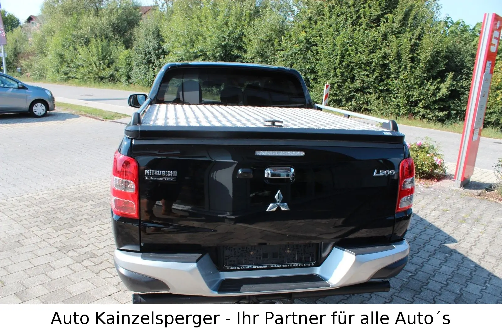 Mitsubishi L200 Basis Doppelkabine 4WD