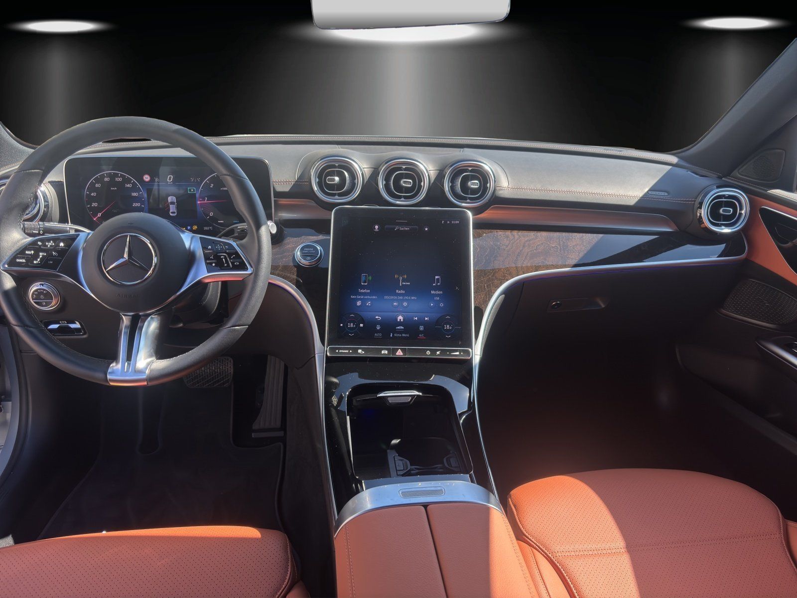 Fahrzeugabbildung Mercedes-Benz C 220 d 4M Avantg AHK Kamera ENERGIZING Display