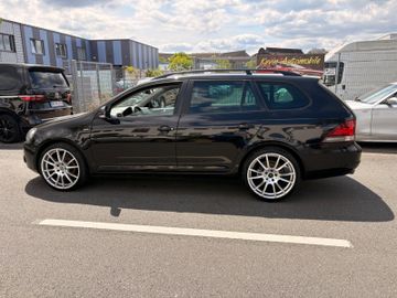 Volkswagen Golf - 11