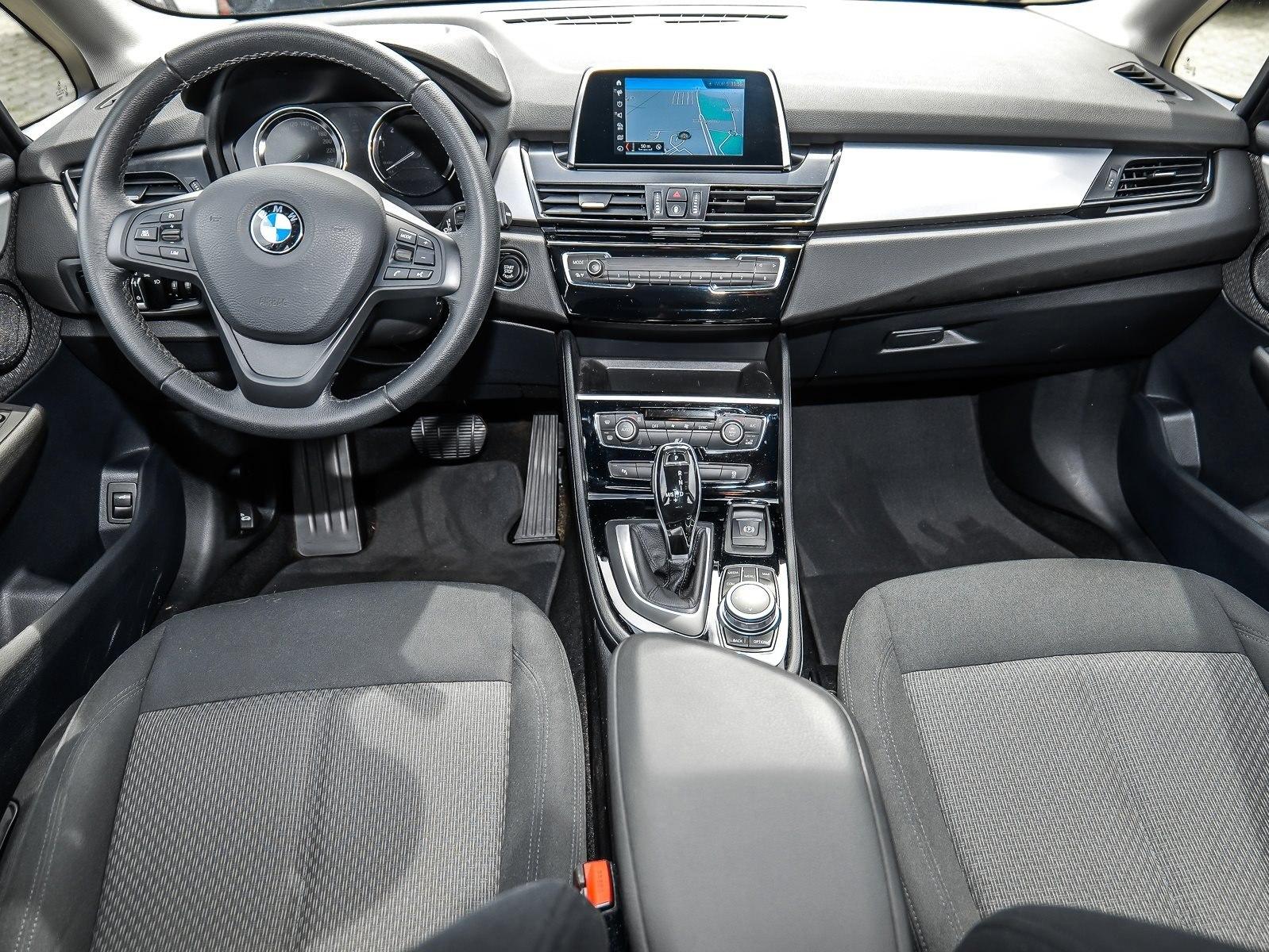 BMW 218i Active Tourer NAVI LED PDC V+H DAB
