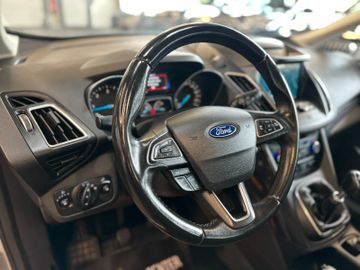 Ford Grand C-MAX Titanium *Pano*Navi*7Sitzer*