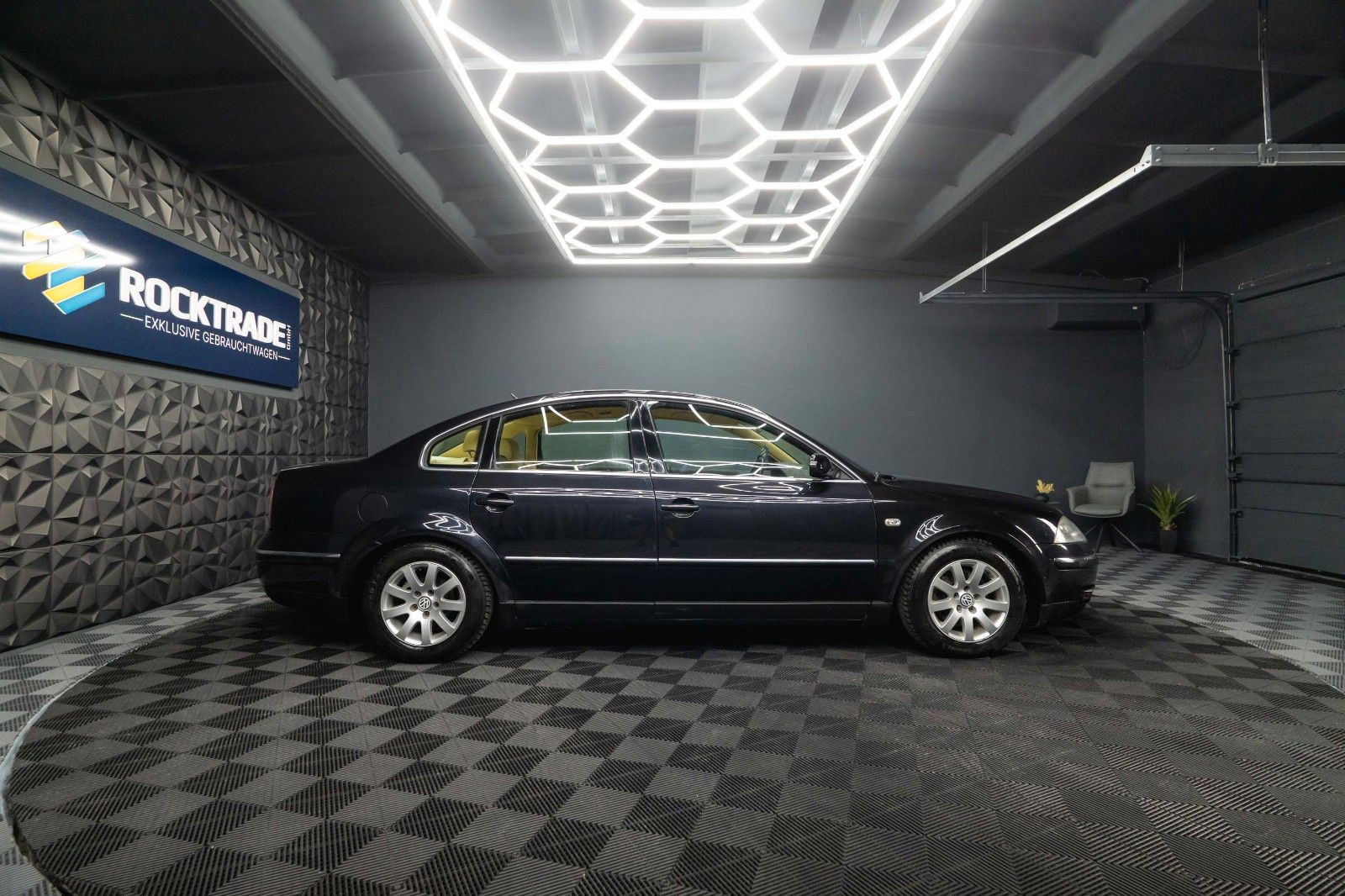 Fahrzeugabbildung Volkswagen Passat 2.0 Highline | Alcantara | Xenon | MP3