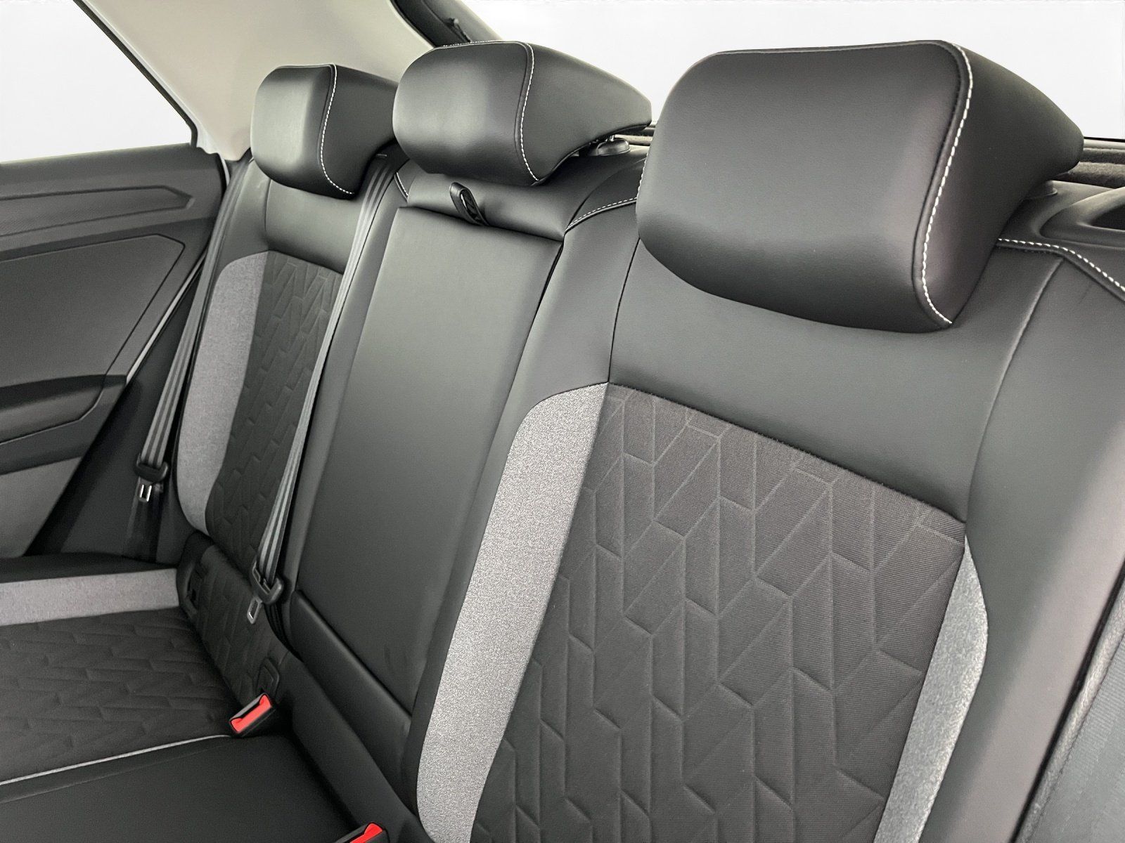 Volkswagen T-Roc - Bild 10