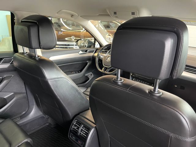Volkswagen Passat Variant Highline BMTStart-Stopp *AHK*SHZ
